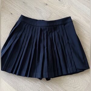 Abercrombie and fitch black pleated skirt